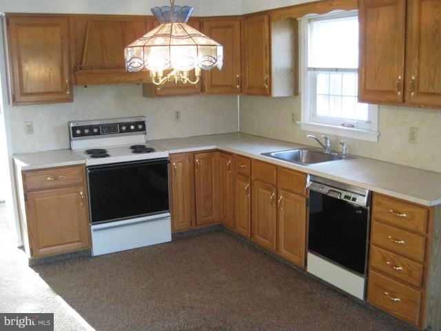 418 Lower State Road North Wales, PA 19454 - Photo 11 of 28 Kitchen