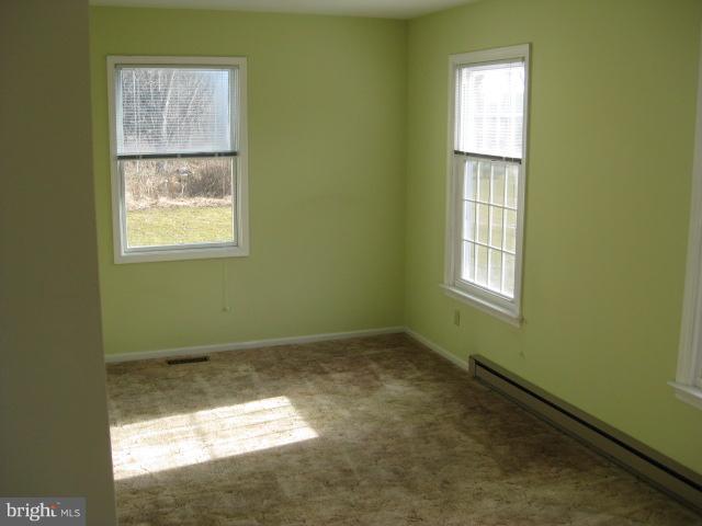 418 Lower State Road North Wales, PA 19454 - Photo 8 of 28 Living Room