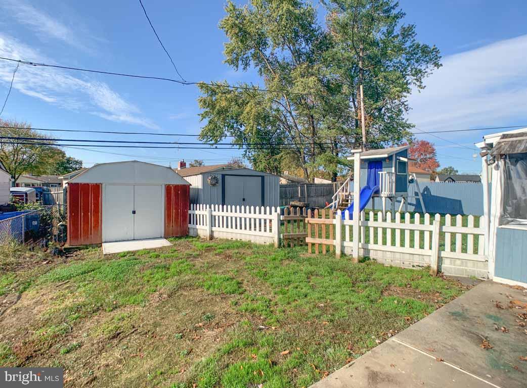 65 Bittersweet Road Levittown, PA 19057 - Photo 36 of 40 Gallery Image 36