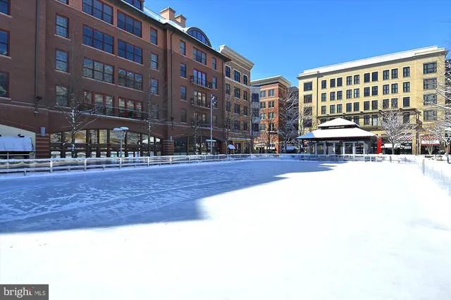 $1,495,000 | 7 Big Oak Court, Rockville, MD 20850