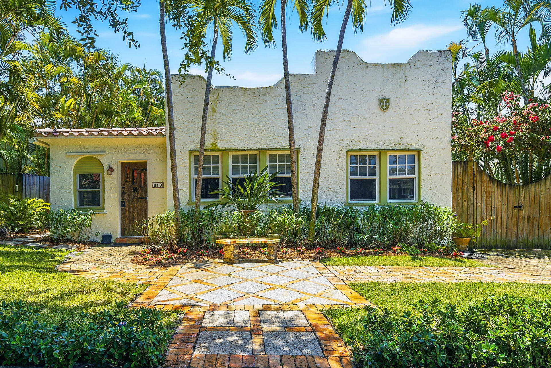 810 Avon Road West Palm Beach, FL 33401 - Photo 50 of 50 Front
