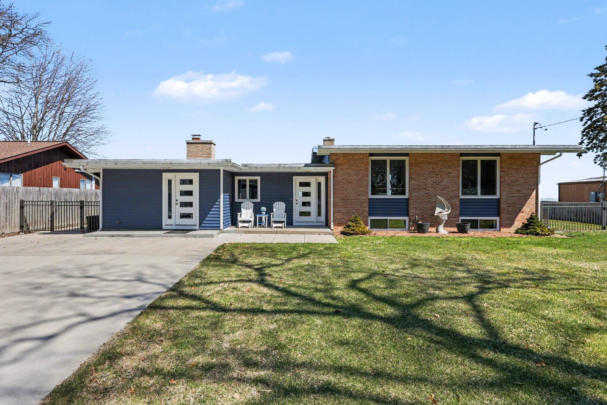 333 South Linwood Beach Road Linwood, MI 48634 - Photo 3 of 42 Gallery Image 3