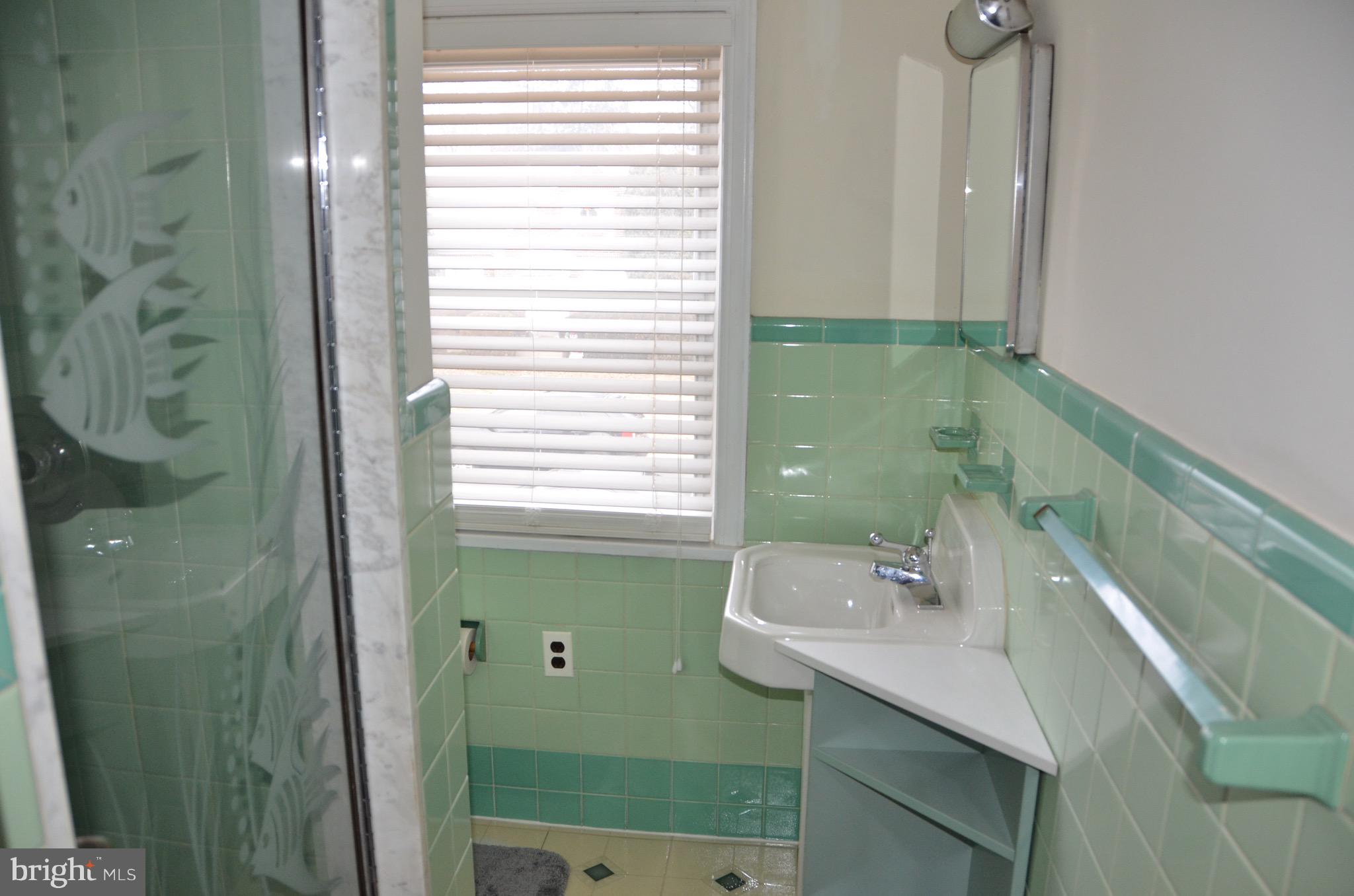 7327 Ryers Avenue Philadelphia, PA 19111 - Photo 25 of 31 Gallery Image 25