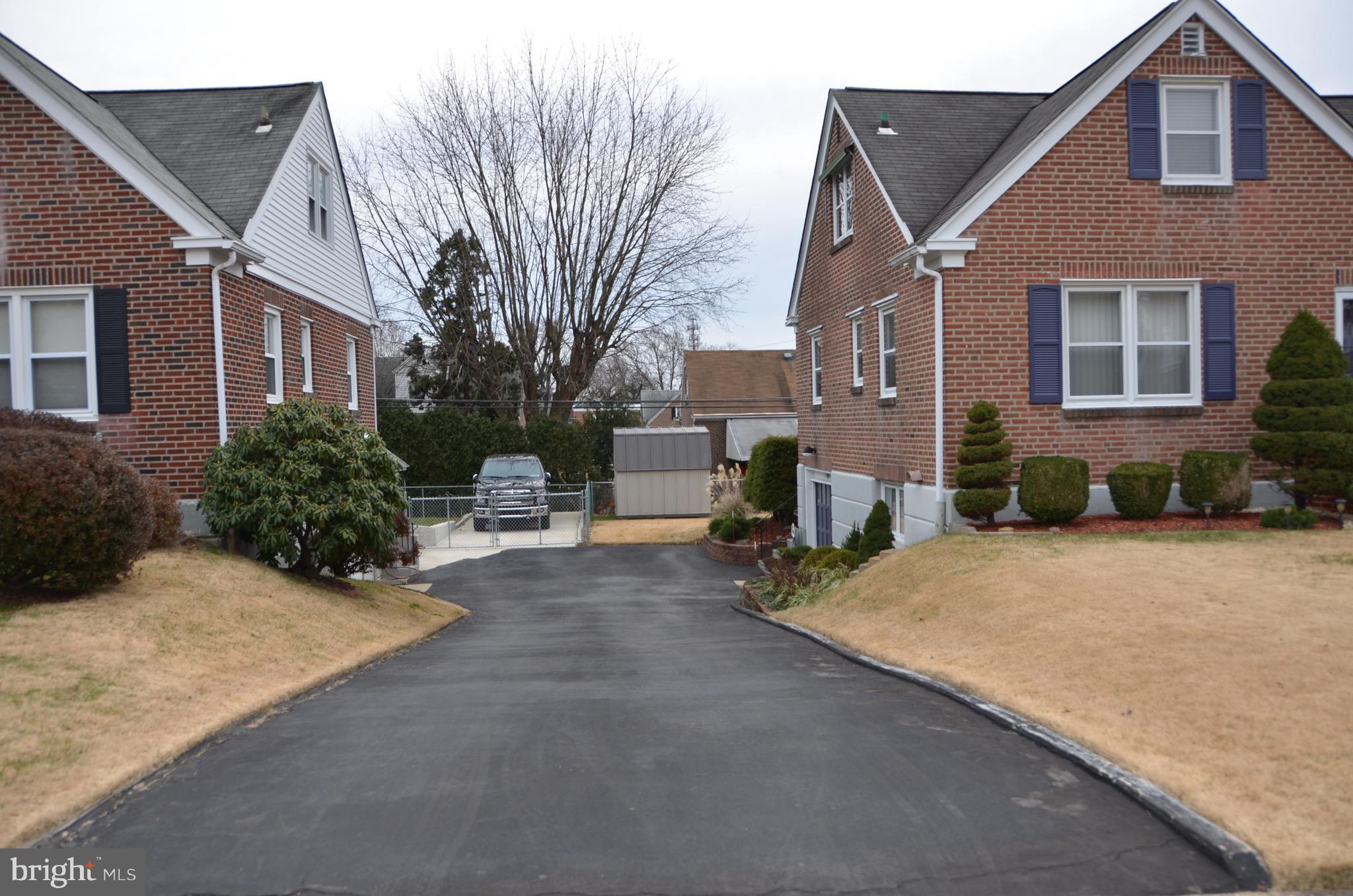 7327 Ryers Avenue Philadelphia, PA 19111 - Photo 9 of 31 Gallery Image 9