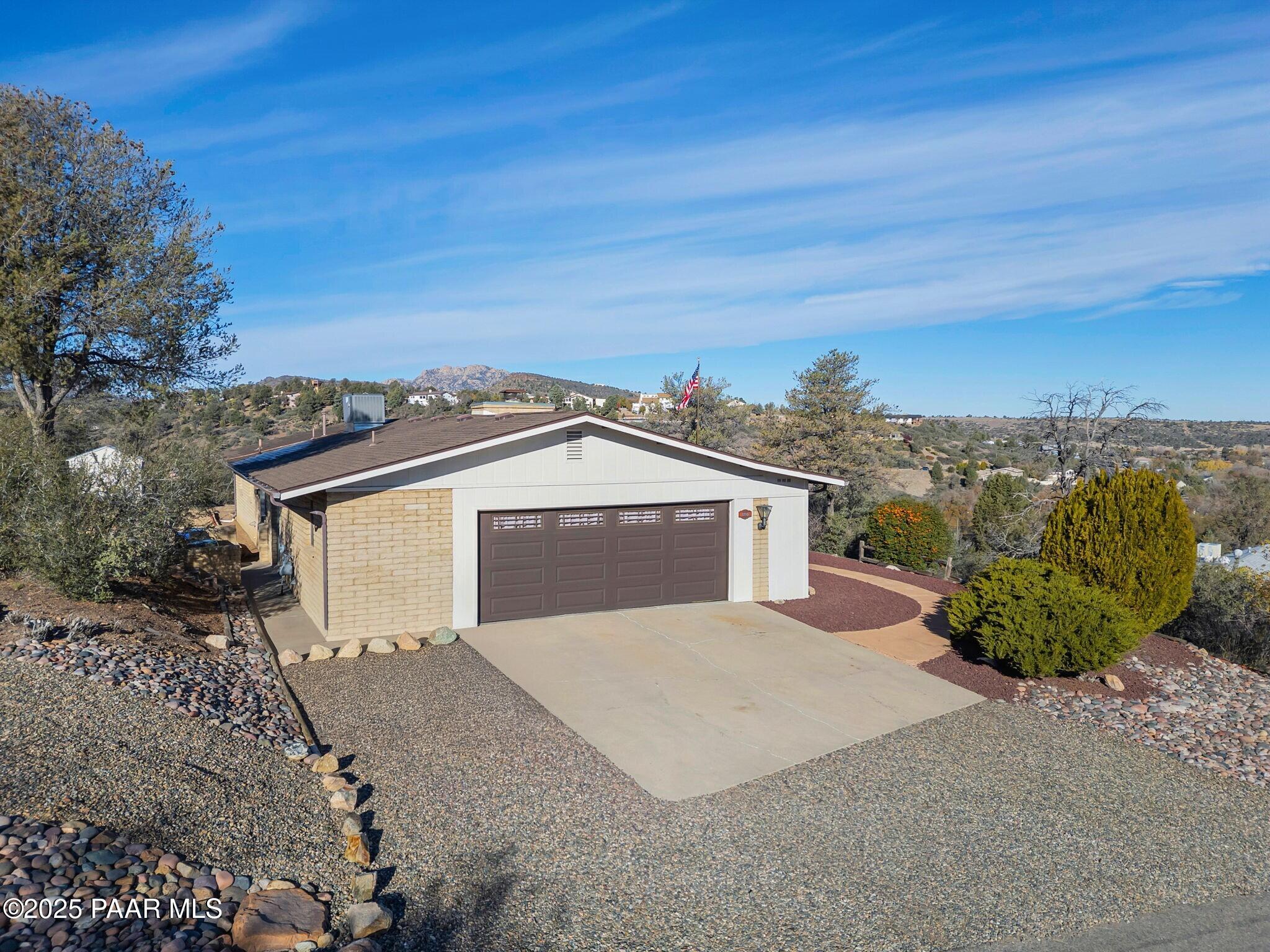 2710 Ridge Road Prescott, AZ 86301 - Photo 2 of 32 a view of a house with a yard