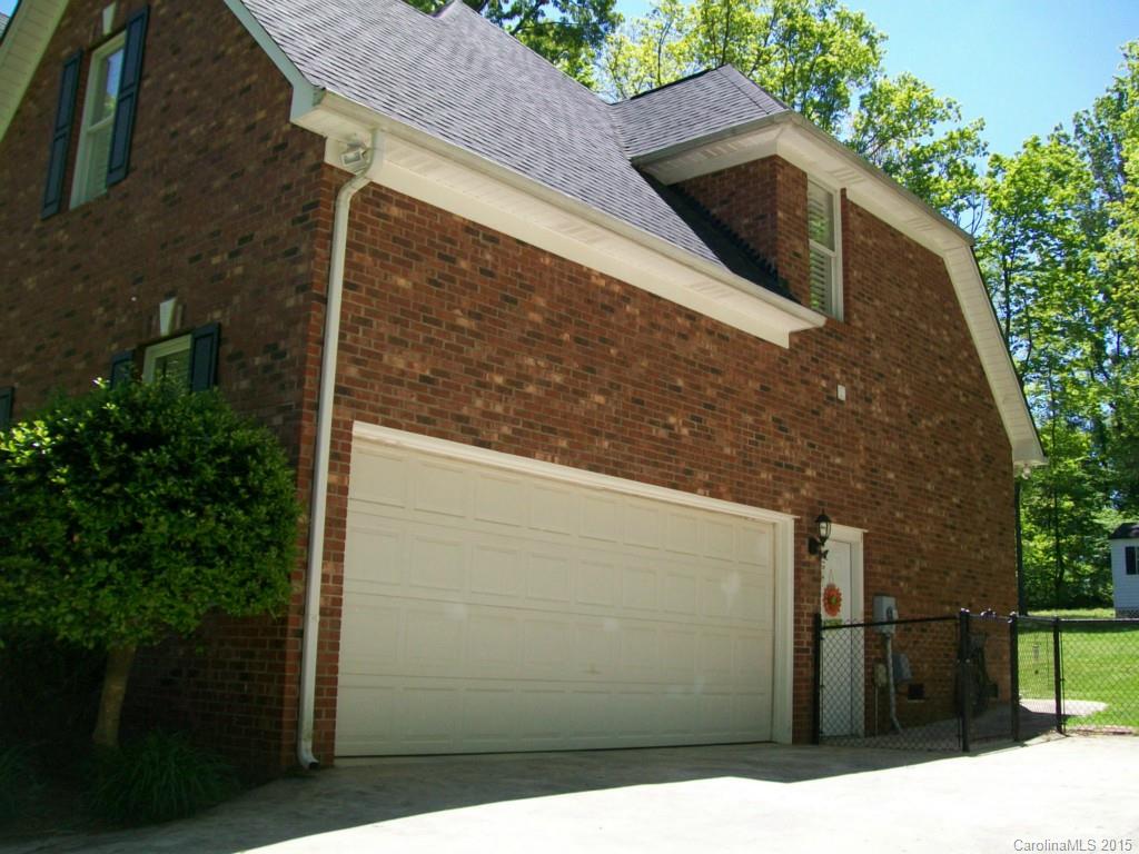 450 Riding Trail Road York, SC 29745 - Photo 4 of 24 Gallery Image 4