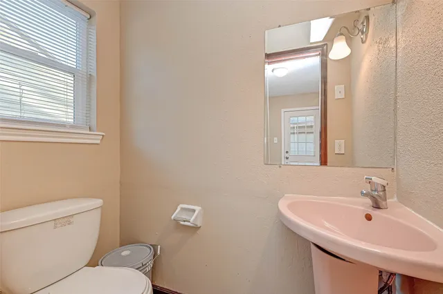 $2,000 | 4815 Wind Chimes Drive, Houston, TX 77066