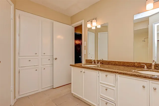 $2,000 | 4815 Wind Chimes Drive, Houston, TX 77066