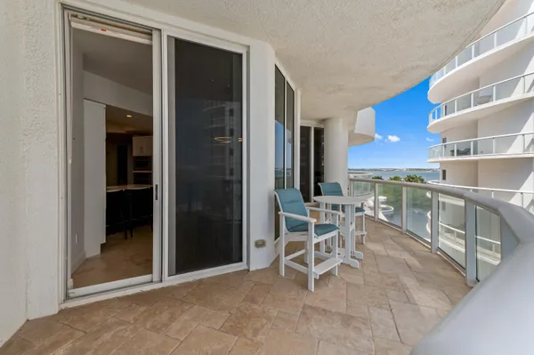 $2,200,000 | 4600 North Ocean Drive, Unit 605, Riviera Beach, FL 33404