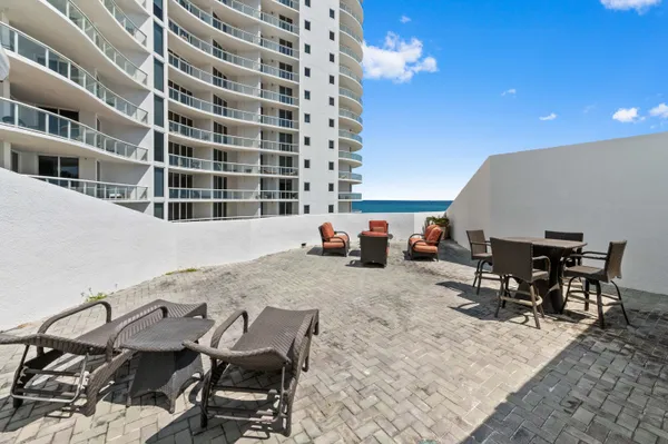 $2,200,000 | 4600 North Ocean Drive, Unit 605, Riviera Beach, FL 33404