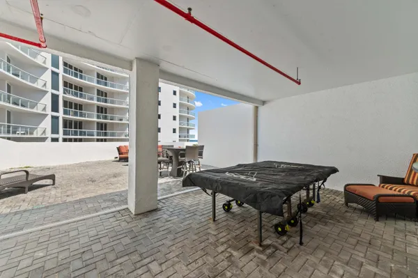 $2,200,000 | 4600 North Ocean Drive, Unit 605, Riviera Beach, FL 33404
