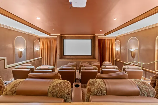 $2,200,000 | 4600 North Ocean Drive, Unit 605, Riviera Beach, FL 33404