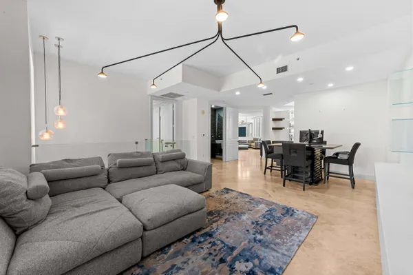 $2,200,000 | 4600 North Ocean Drive, Unit 605, Riviera Beach, FL 33404