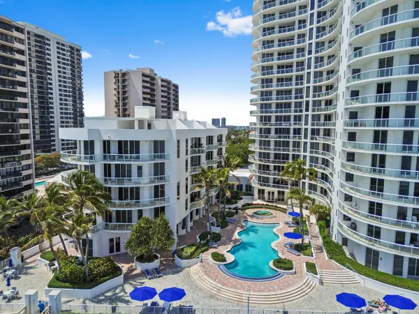 $2,200,000 | 4600 North Ocean Drive, Unit 605, Riviera Beach, FL 33404