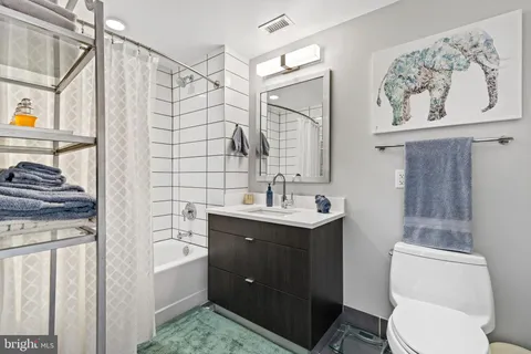 $849,000 | 1300 4th Street Southeast, Unit 404, Washington, DC 20003