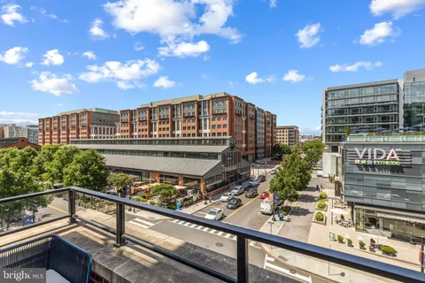$849,000 | 1300 4th Street Southeast, Unit 404, Washington, DC 20003