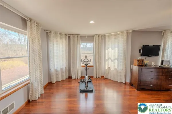$784,500 | 2510 Rising Hill Drive, Saylorsburg, PA 18353