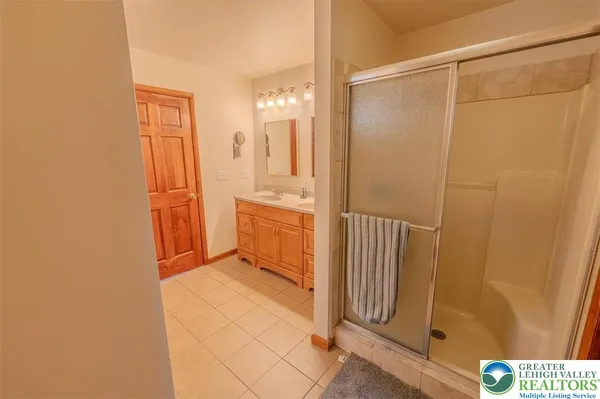 $784,500 | 2510 Rising Hill Drive, Saylorsburg, PA 18353