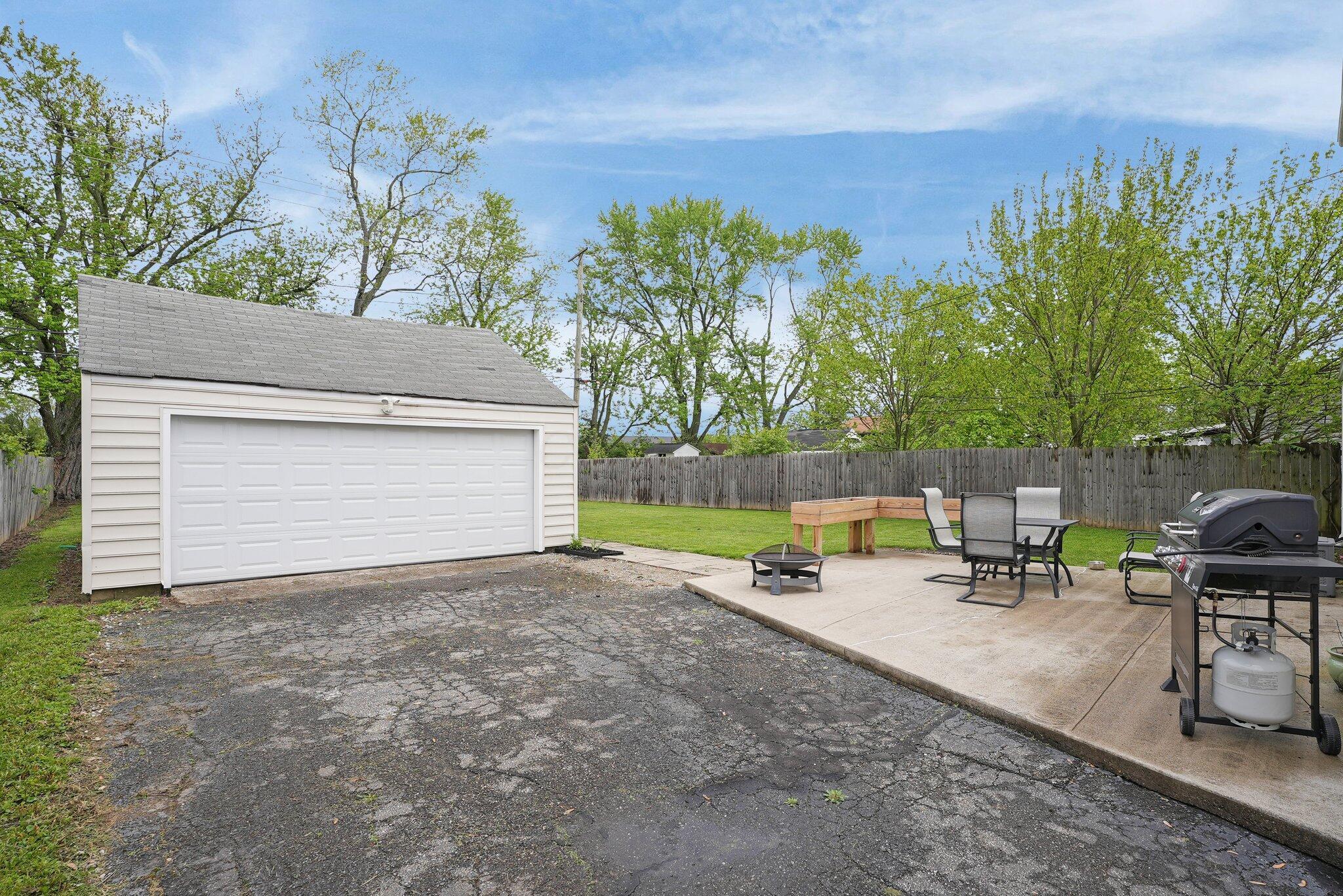 4648 Annhurst Road Columbus, OH 43228 - Photo 21 of 31 21-web-or-mls-4648-annhurst-rd