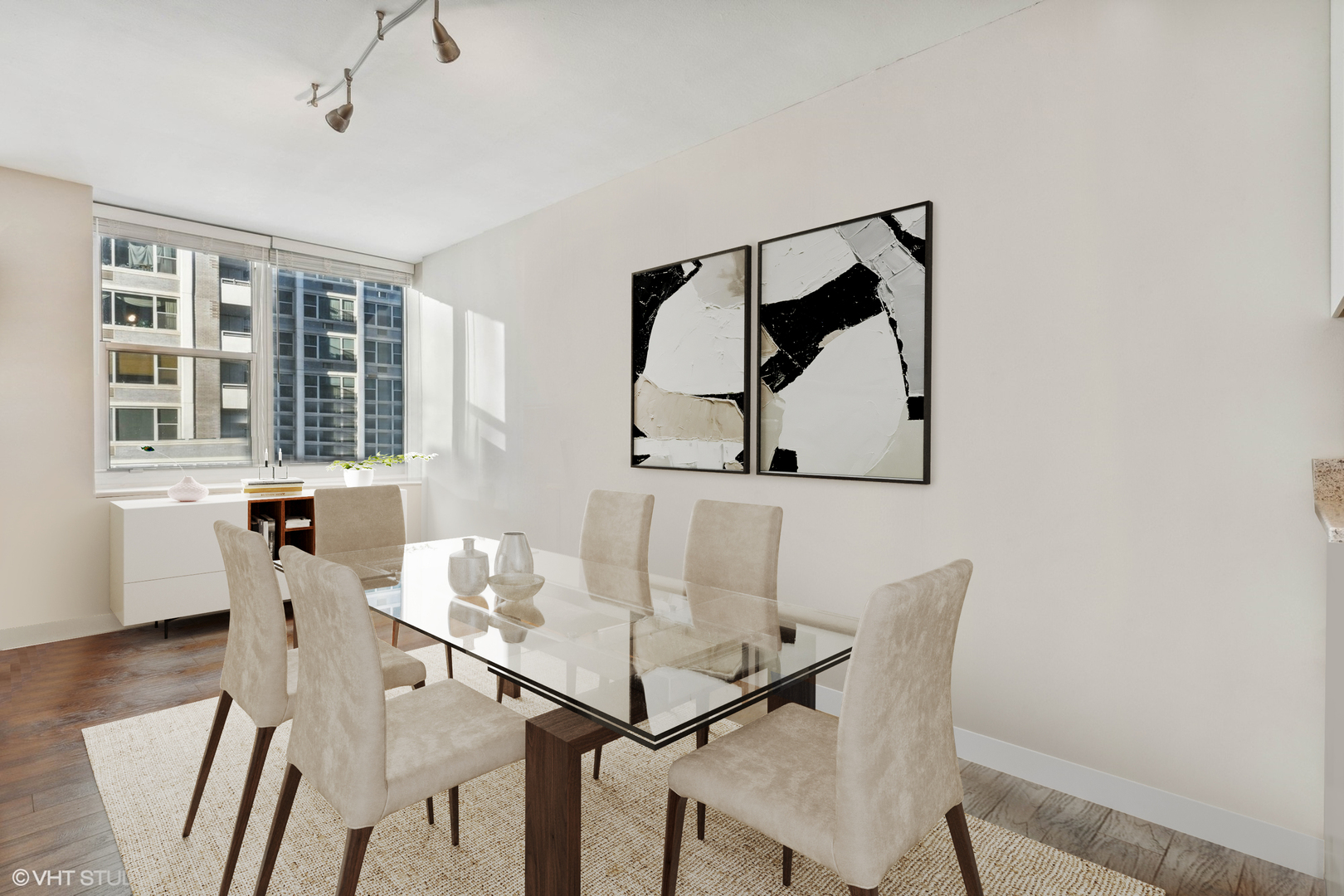 4250 North Marine Drive, Unit 1013 Chicago, IL 60613 - Photo 10 of 16 Gallery Image 10