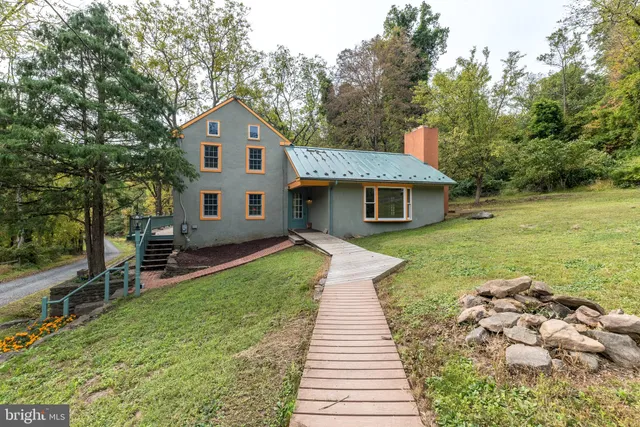 $499,900 | 150 Woodland Drive, Upper Black Eddy, PA 18972