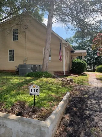 $1,850 | 110 North Broad Street, Pendleton, SC 29670