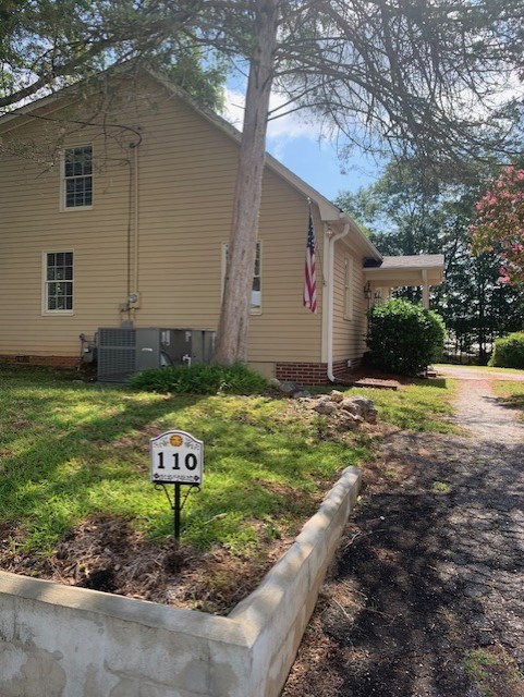 110 North Broad Street Pendleton, SC 29670 - Photo 1 of 32