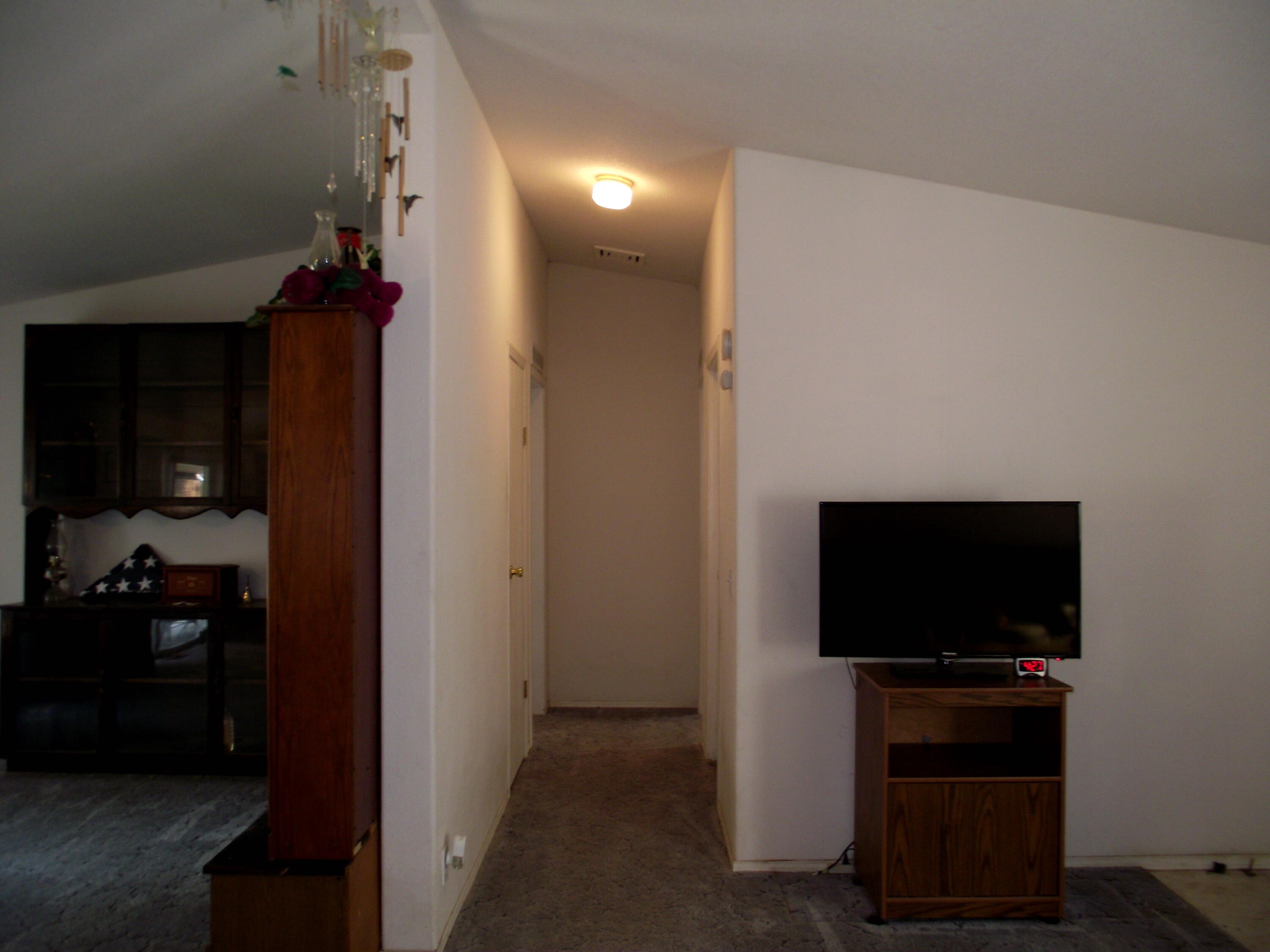 52710 Ammon Road La Pine, OR 97739 - Photo 12 of 26 Family Room Left Living Room right