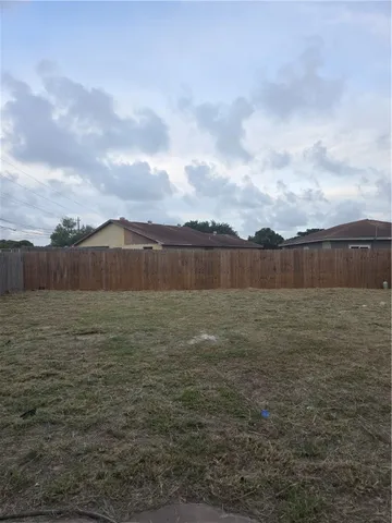 $1,550 | 2306 Vialoux Drive, Corpus Christi, TX 78418