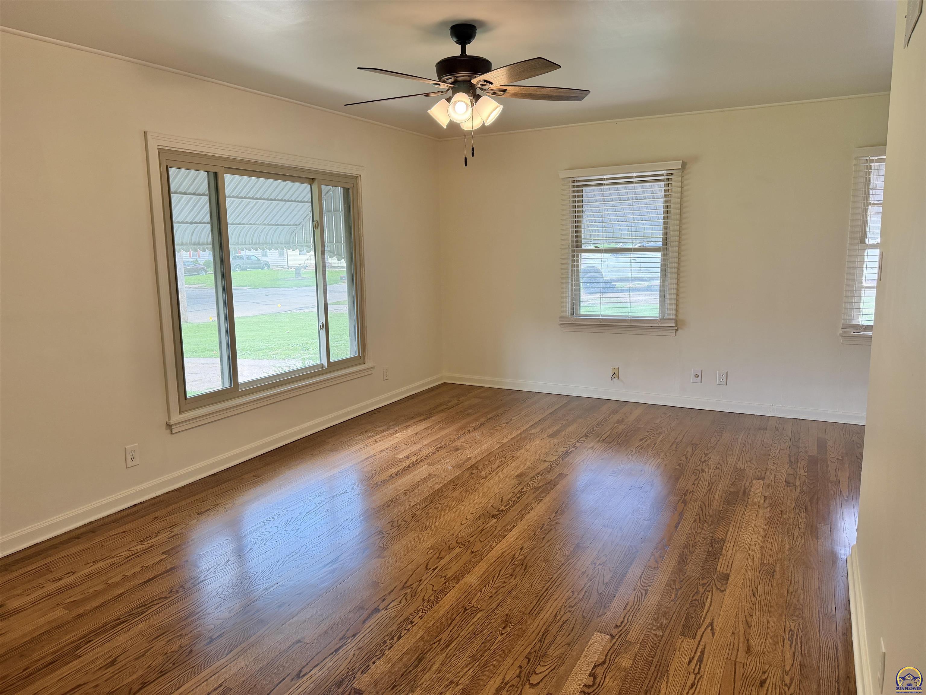 206 Southwest 24th Street Topeka, KS 66611 - Photo 5 of 28