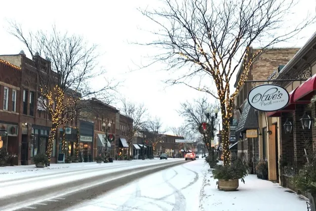 $489,000 | 499 Wheeler Drive, Excelsior, MN 55331