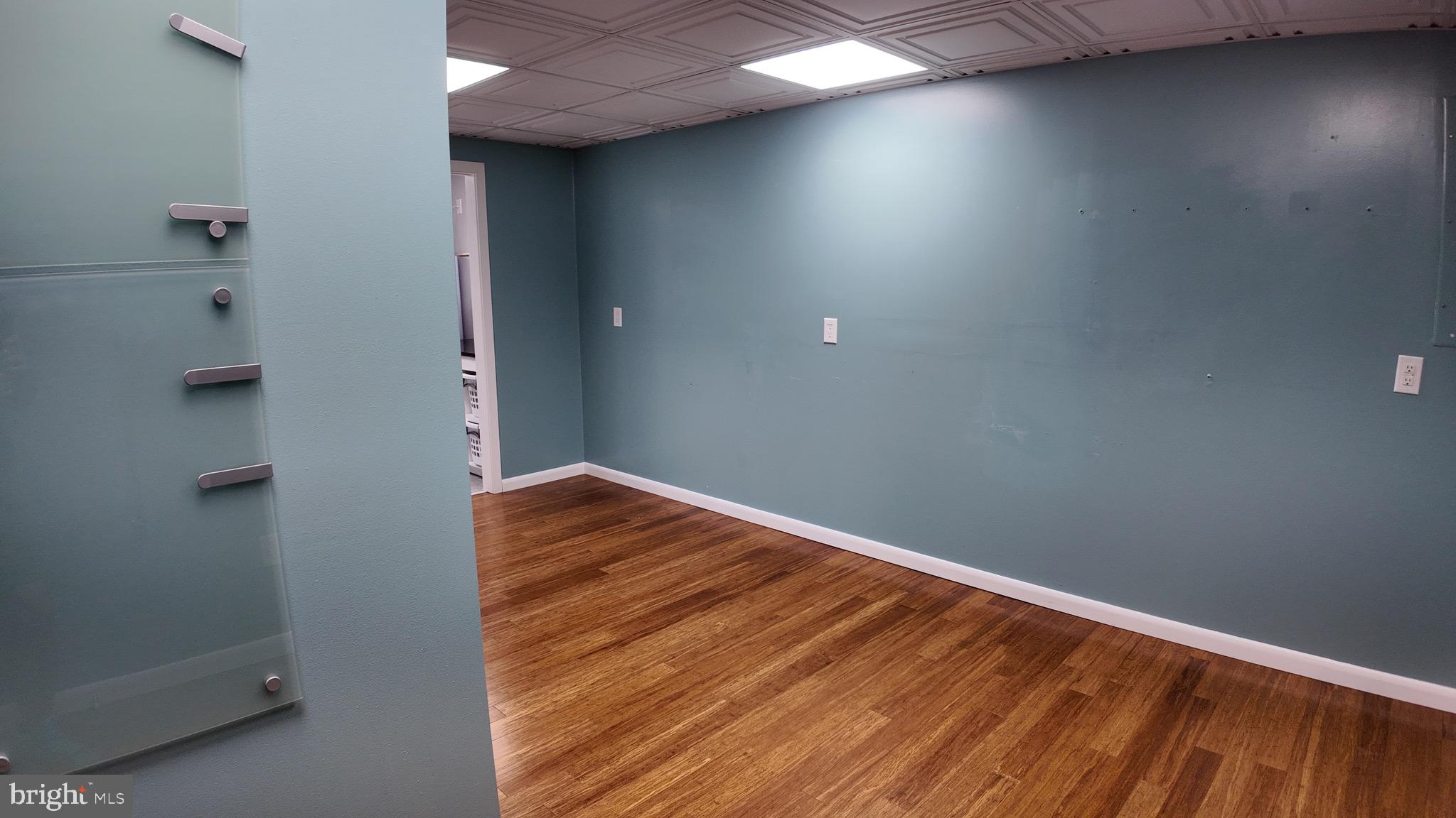1185 Kesler Road Front Royal, VA 22630 - Photo 17 of 51 wooden floor in an empty room