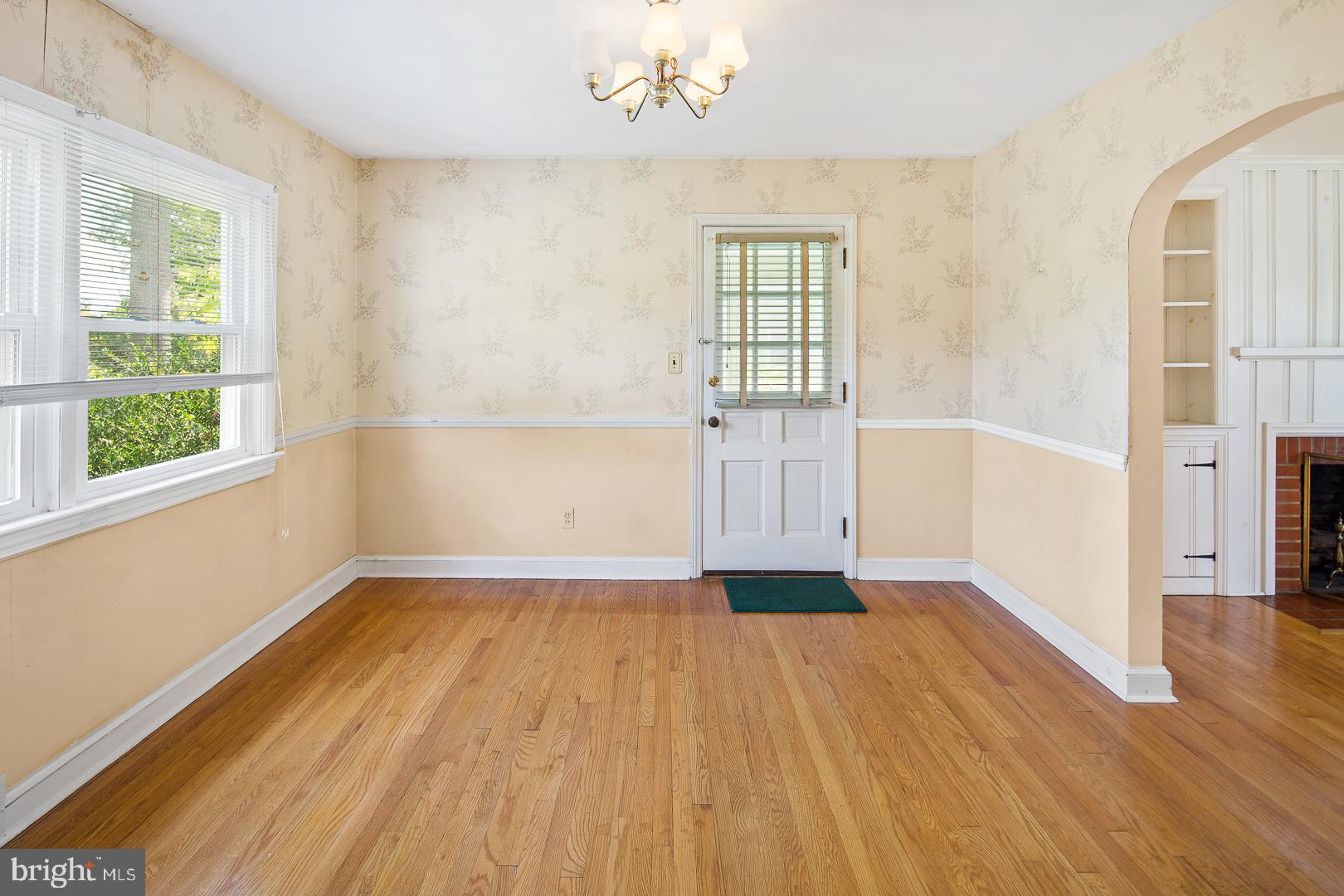 121 Coleman Road Hamilton, NJ 08690 - Photo 6 of 25