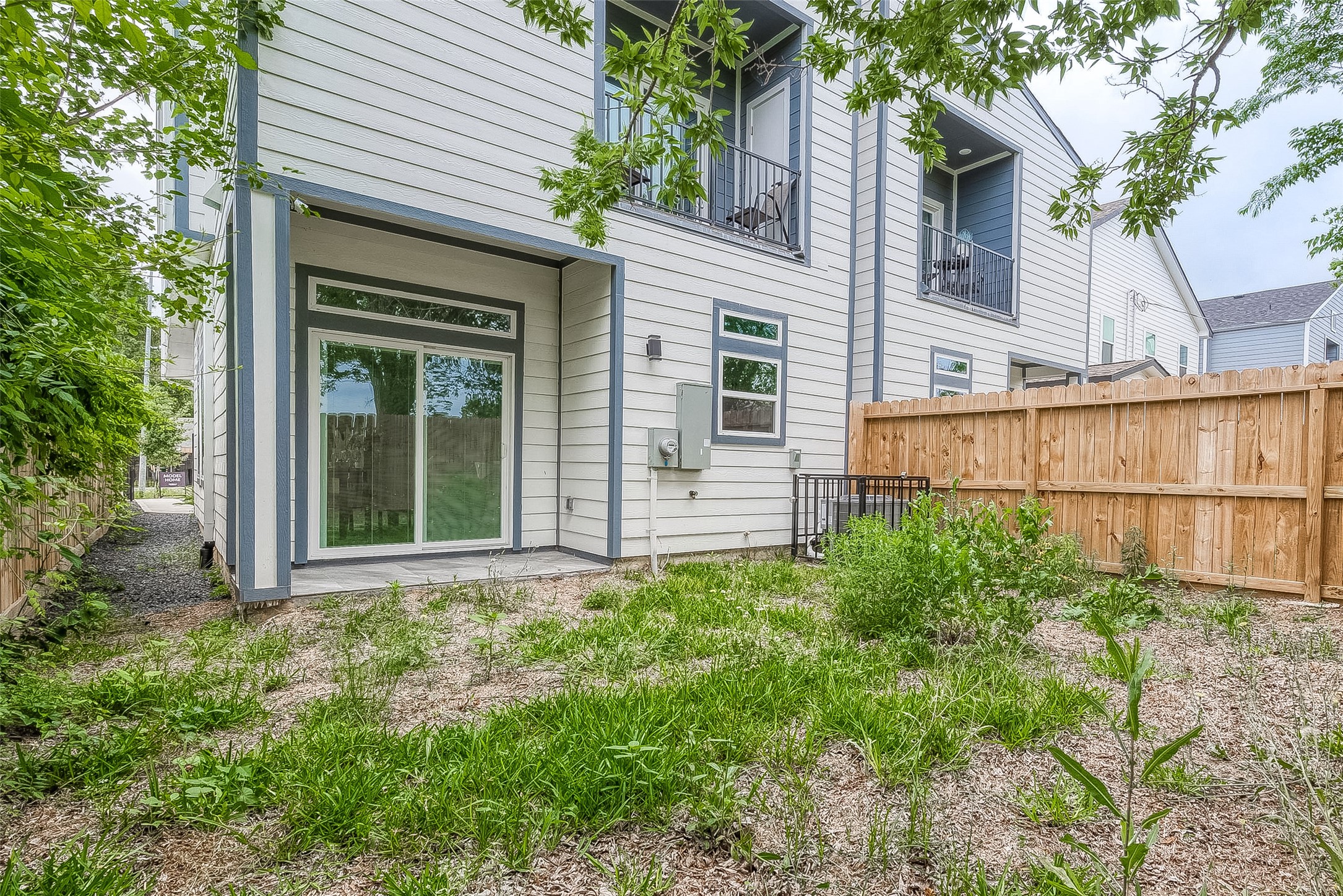7108 St Augustine Street Houston, TX 77021 - Photo 19 of 21 front view of a house with a yard
