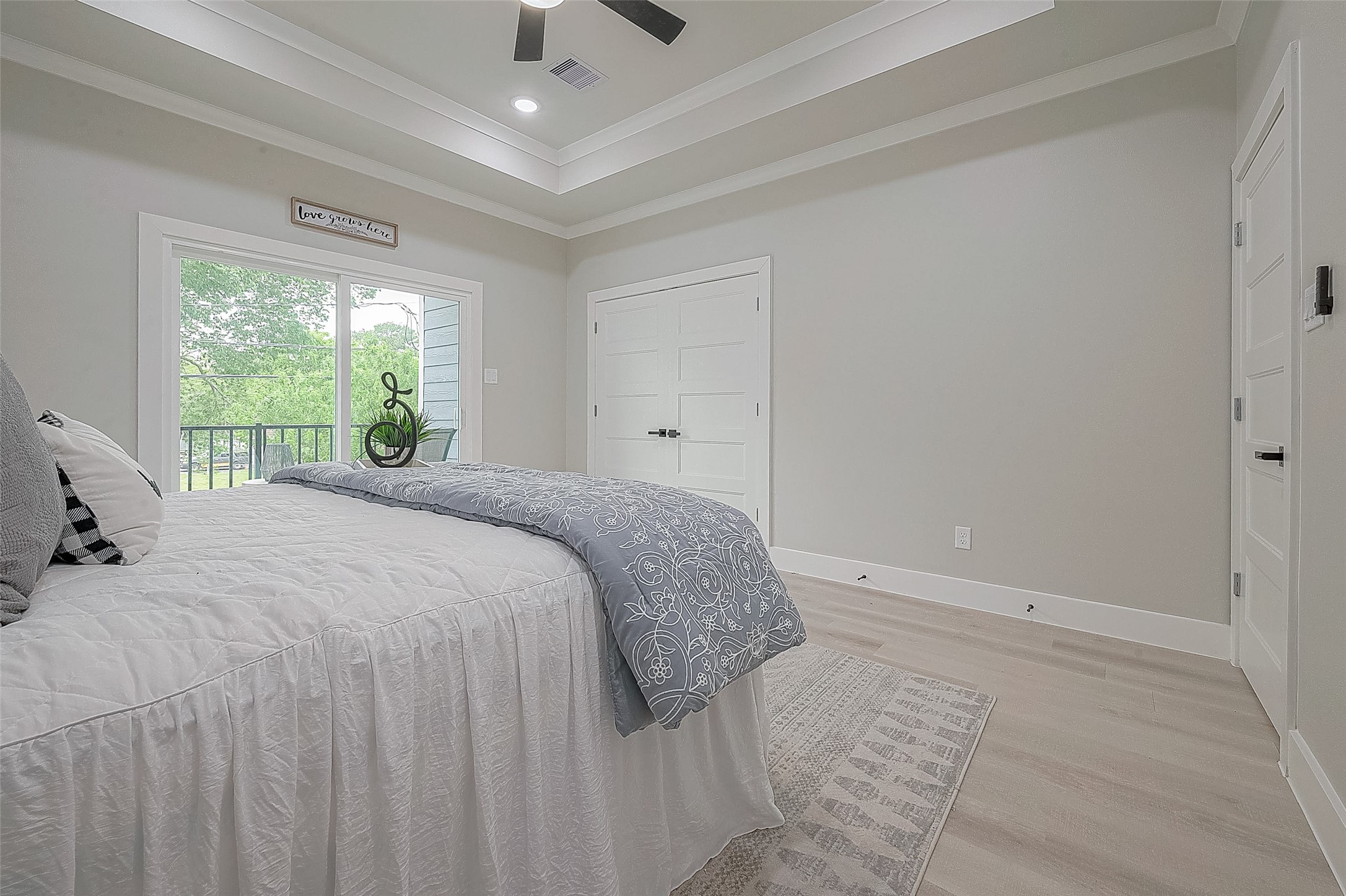 7108 St Augustine Street Houston, TX 77021 - Photo 9 of 21 a bed sitting in a spacious bedroom next to a window