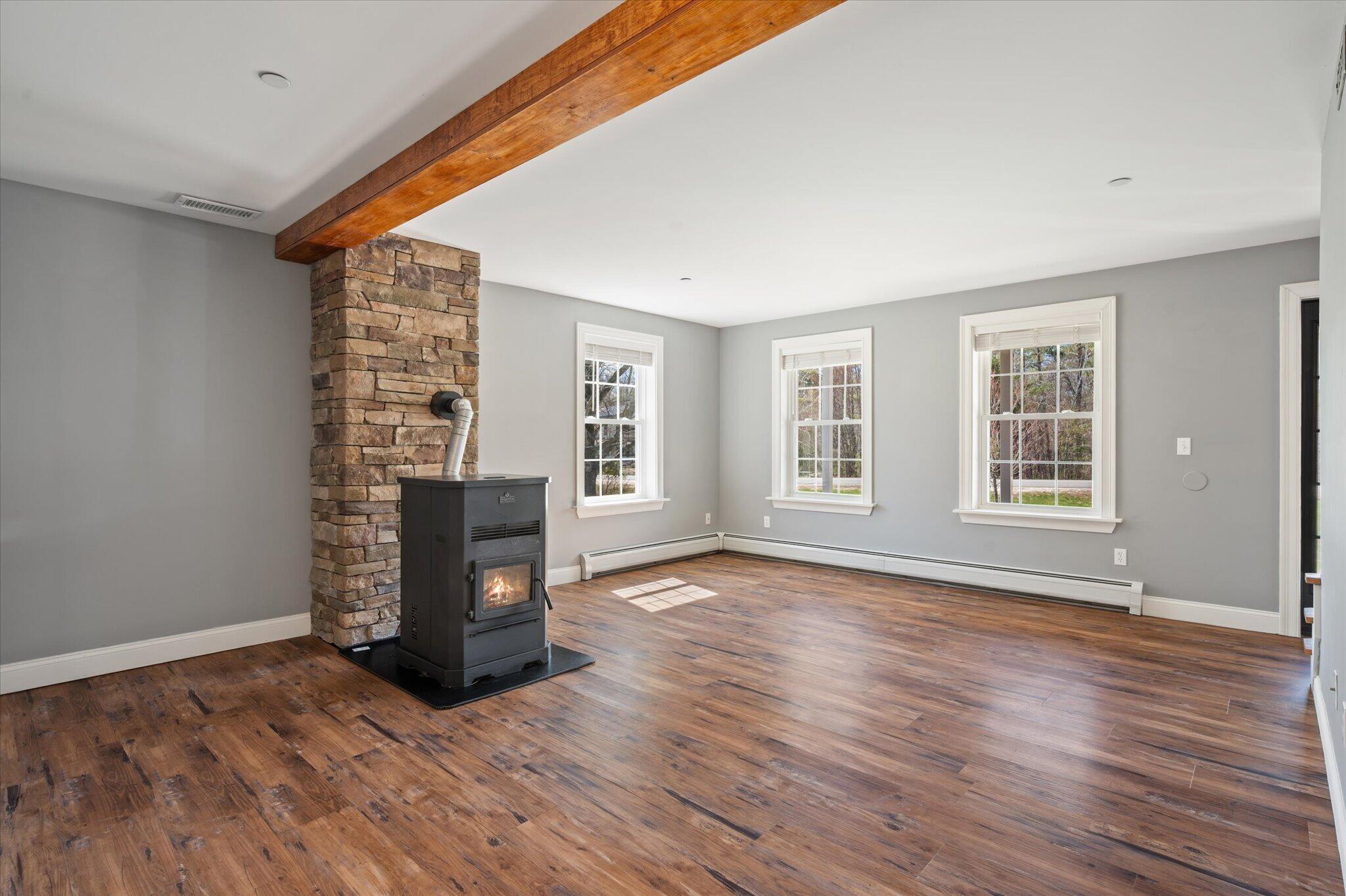 13 Poplar Ridge Road Gray, ME 04039 - Photo 24 of 63 24-Living Room