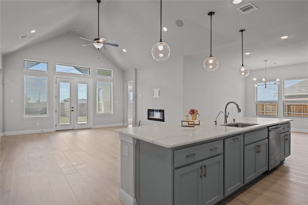 890 Stanley Street Prosper, TX 75078 - Photo 8 of 40