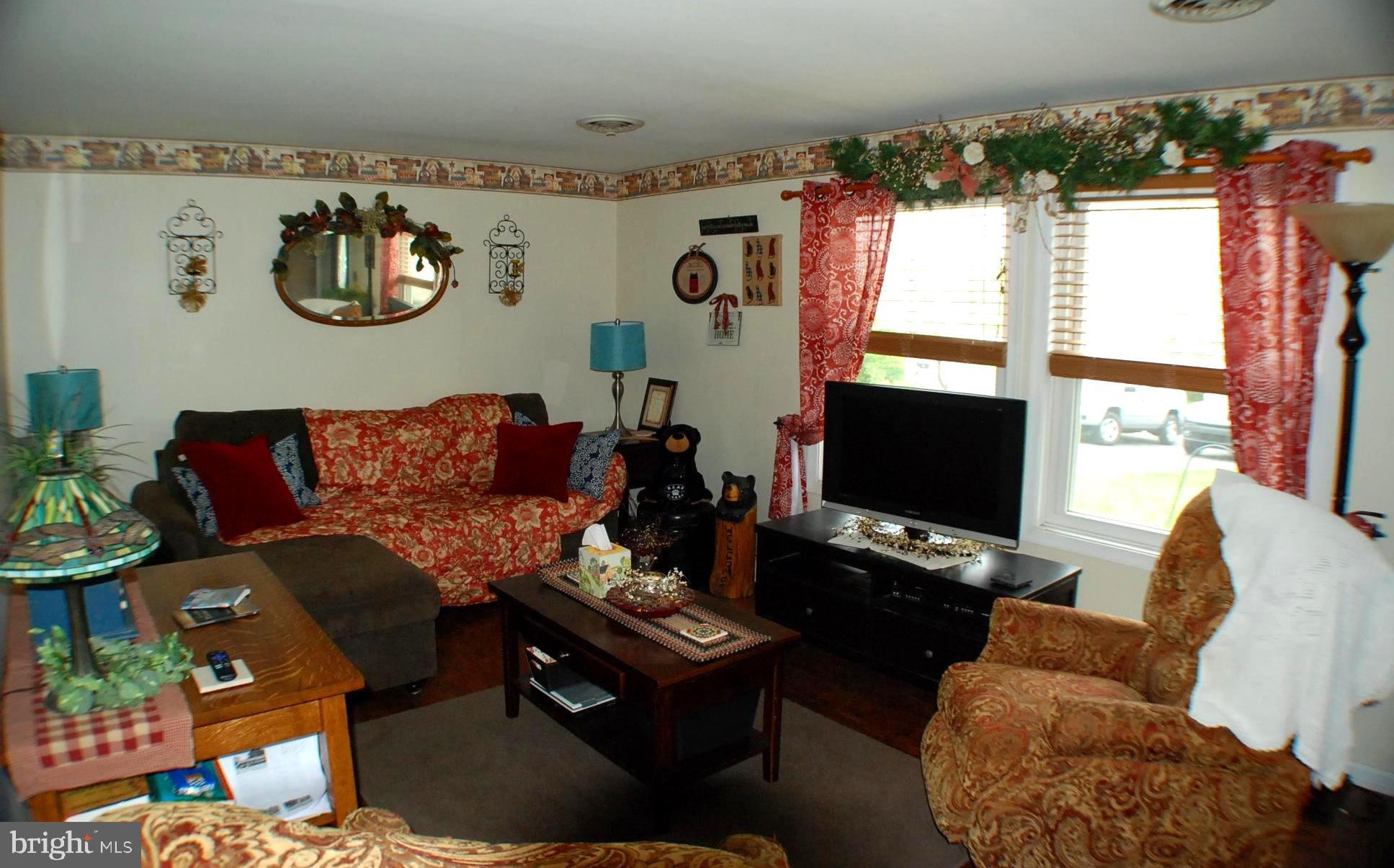 16 Truman Road Inwood, WV 25428 - Photo 14 of 30 Living Room