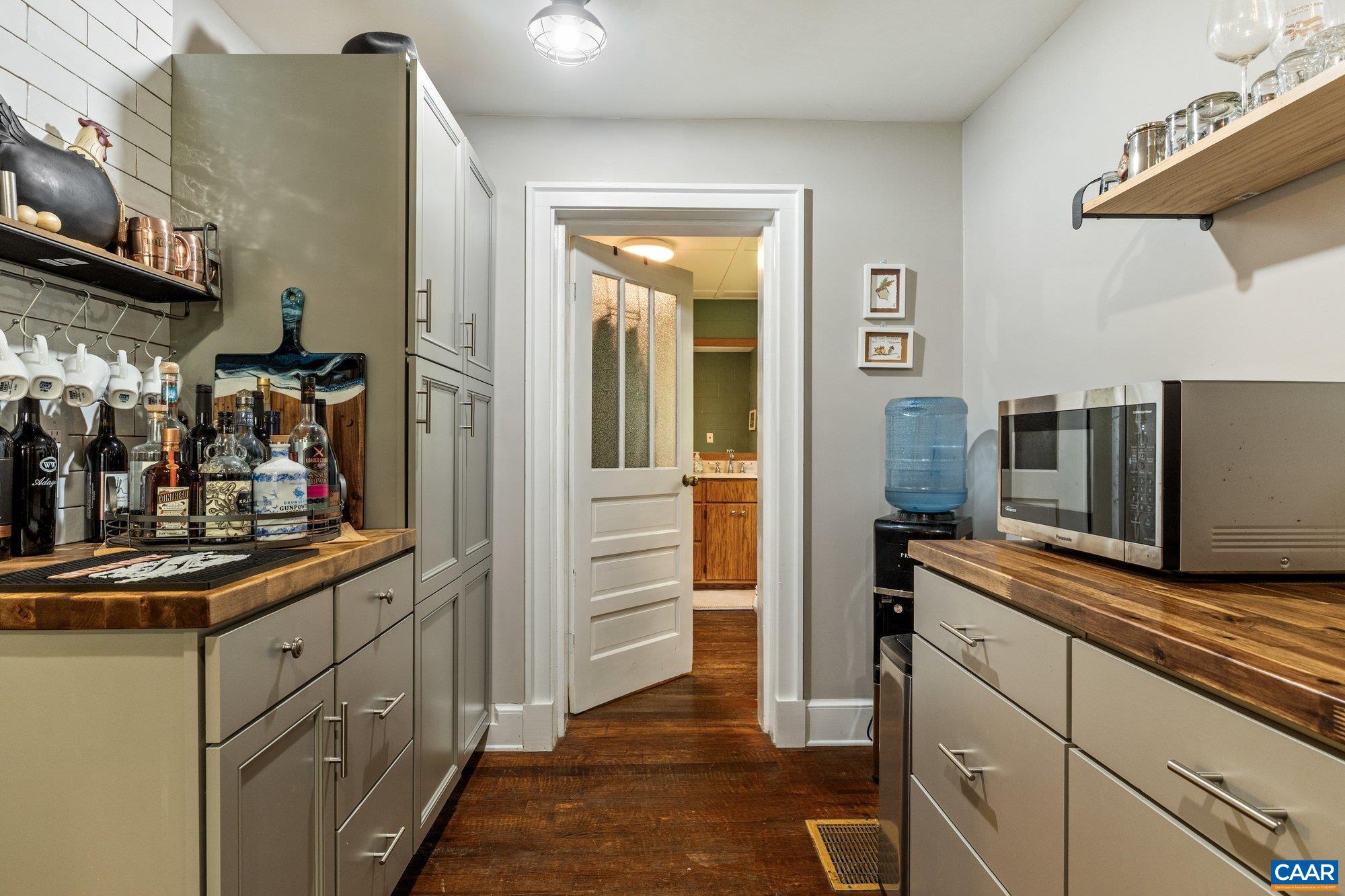 1376 B Wyatt Mountain Road Dyke, VA 22935 - Photo 8 of 13