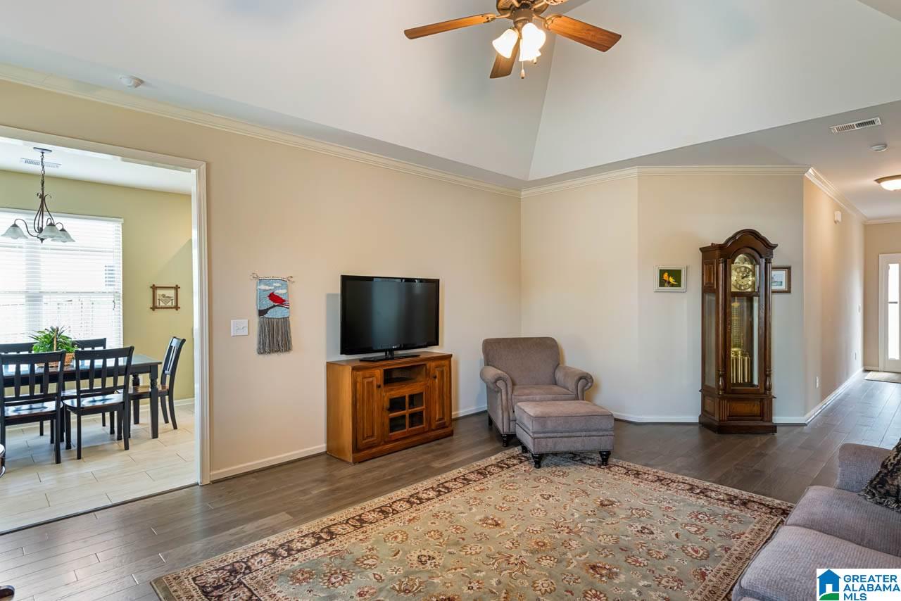 853 Barkley Drive Alabaster, AL 35007 - Photo 5 of 33