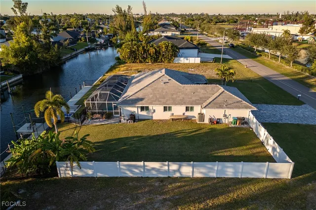 $759,000 | 2130 Southwest 17th Avenue, Cape Coral, FL 33991