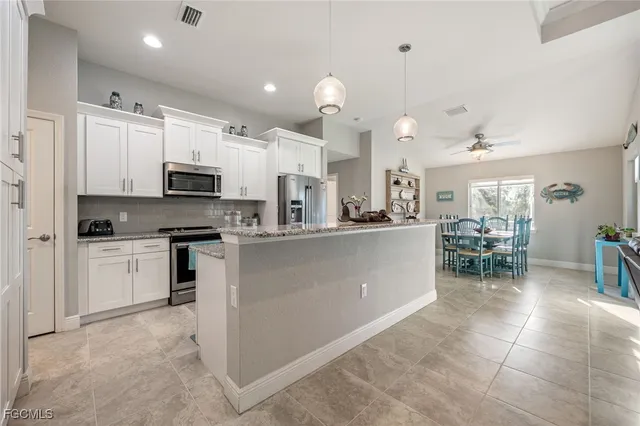 $759,000 | 2130 Southwest 17th Avenue, Cape Coral, FL 33991