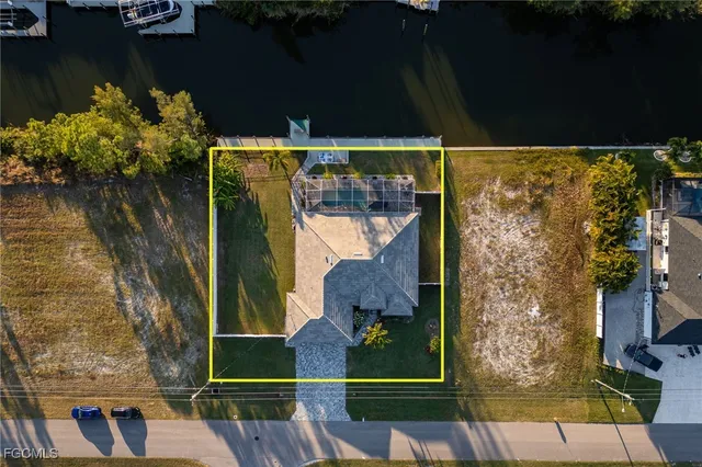 $759,000 | 2130 Southwest 17th Avenue, Cape Coral, FL 33991
