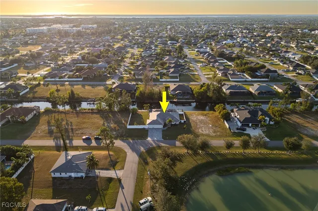 $759,000 | 2130 Southwest 17th Avenue, Cape Coral, FL 33991
