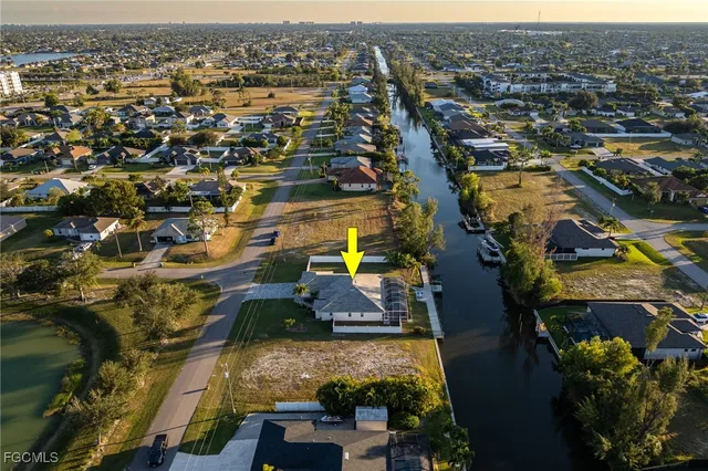 $759,000 | 2130 Southwest 17th Avenue, Cape Coral, FL 33991
