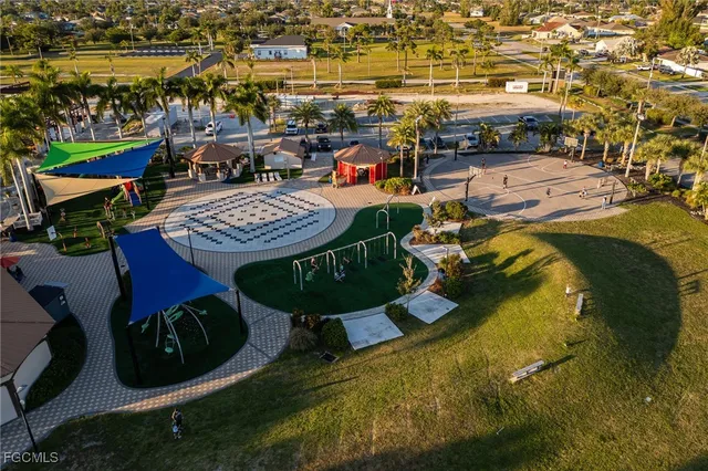 $759,000 | 2130 Southwest 17th Avenue, Cape Coral, FL 33991