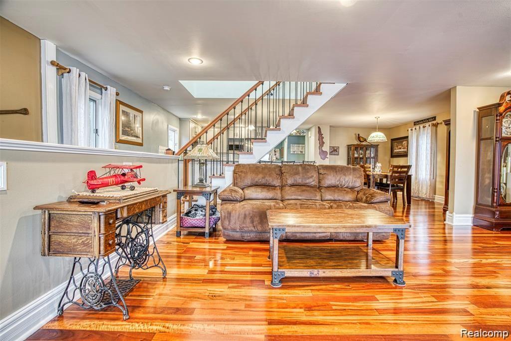 6050 Bullard Road Fenton, MI 48430 - Photo 8 of 50