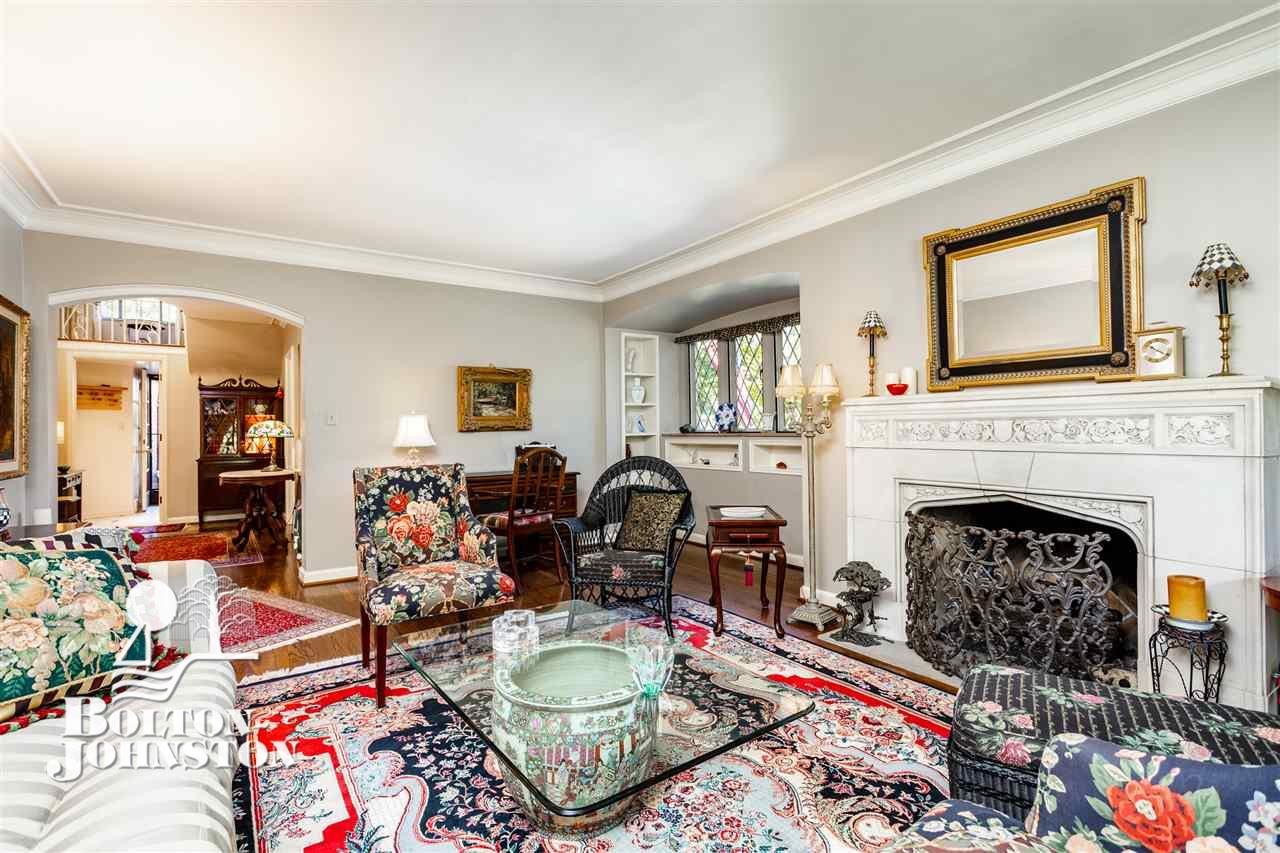 133 Merriweather Road Grosse Pointe, MI 48236 - Photo 7 of 65 Living Room