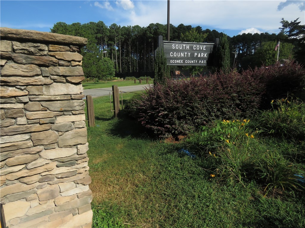 303 Beech View Court Seneca, SC 29672 - Photo 11 of 23 close to South Cove County Park - easy access to r