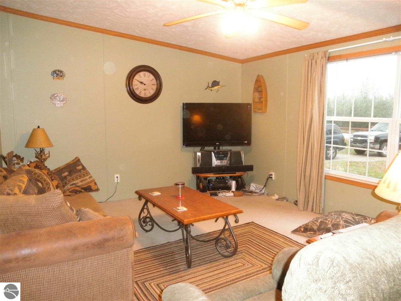 3933 Crofton Road South Boardman, MI 49680 - Photo 13 of 16 1777291-12.JPG